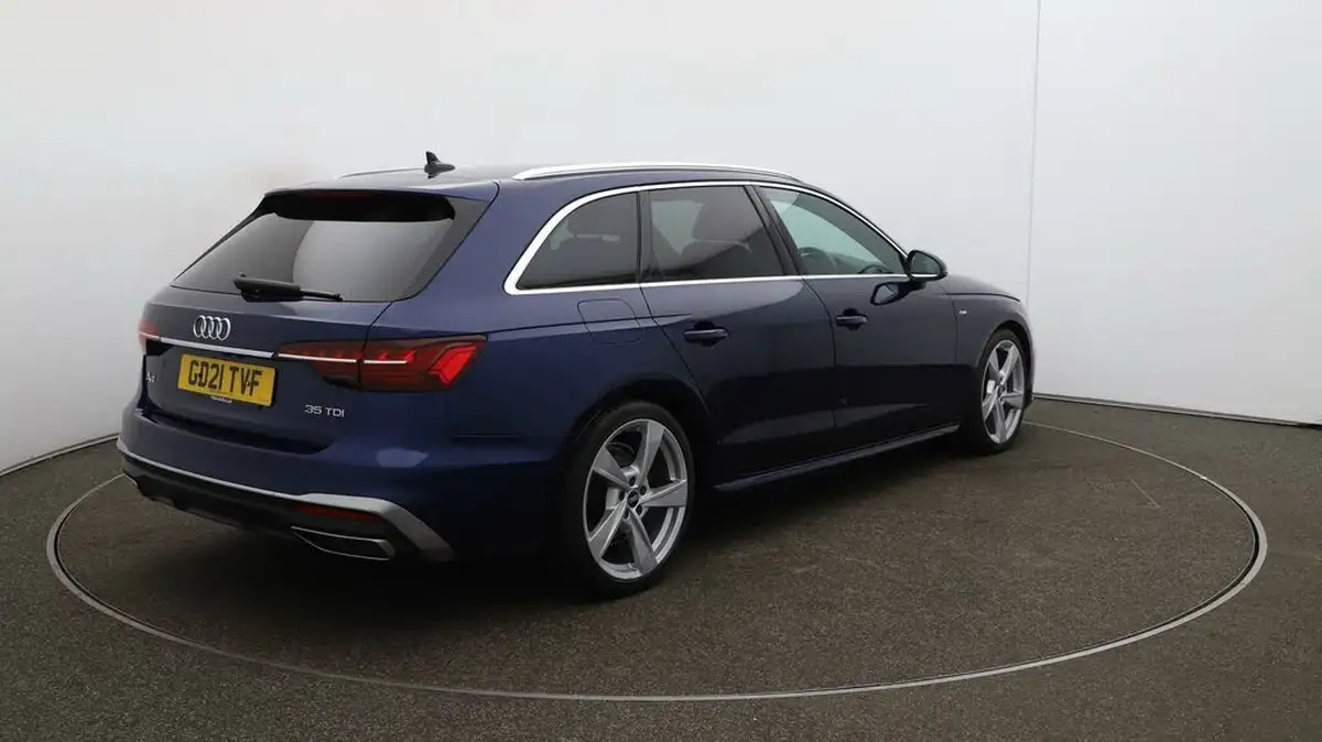 2021-audi-a4-avant-20-35-tdi-s-line-big-7