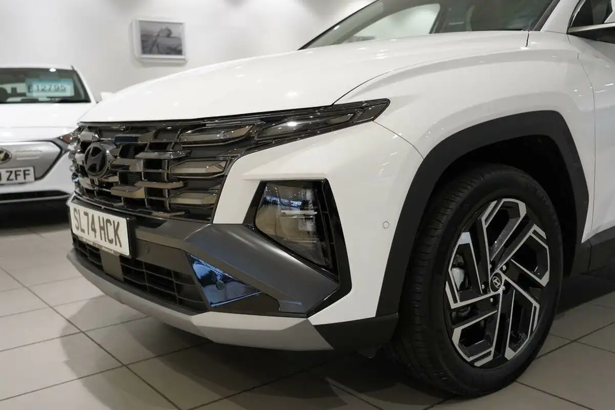2024-hyundai-tucson-16-t-gdi-ultimate-252ps-phev-auto-big-2
