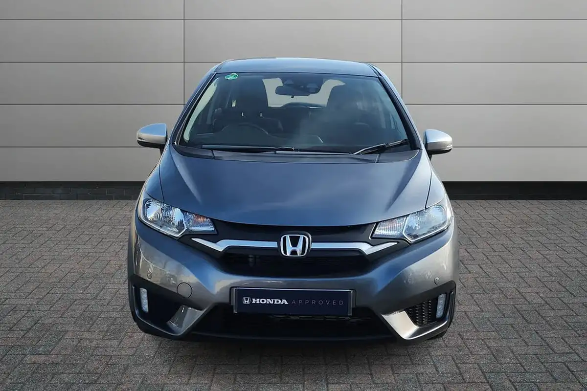 2017-honda-jazz-13-i-vtec-se-navi-cvt-big-5