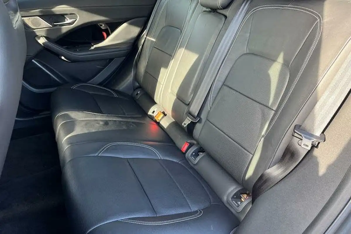 2019-jaguar-i-pace-ev400-se-big-23