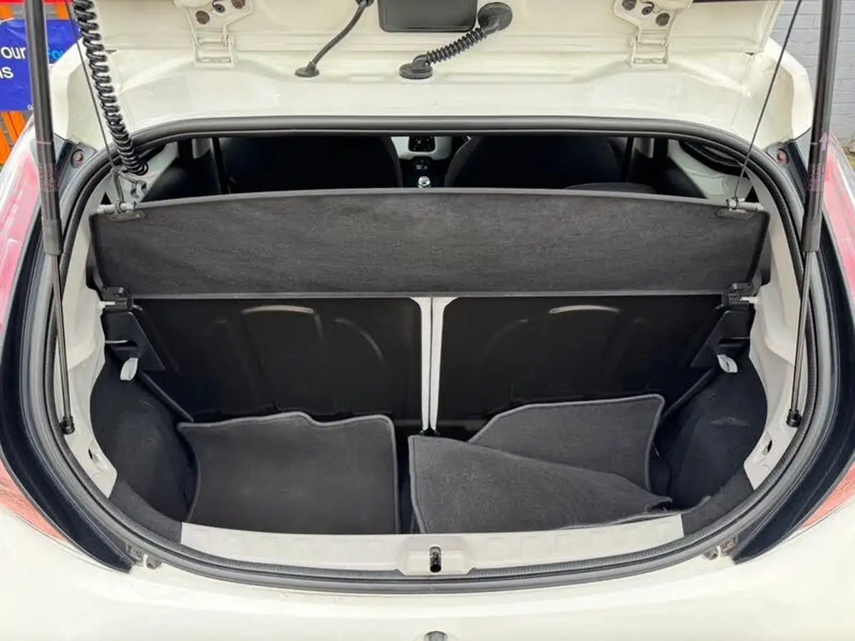 2016-toyota-aygo-10-vvt-i-x-pure-x-nav-5d-big-9