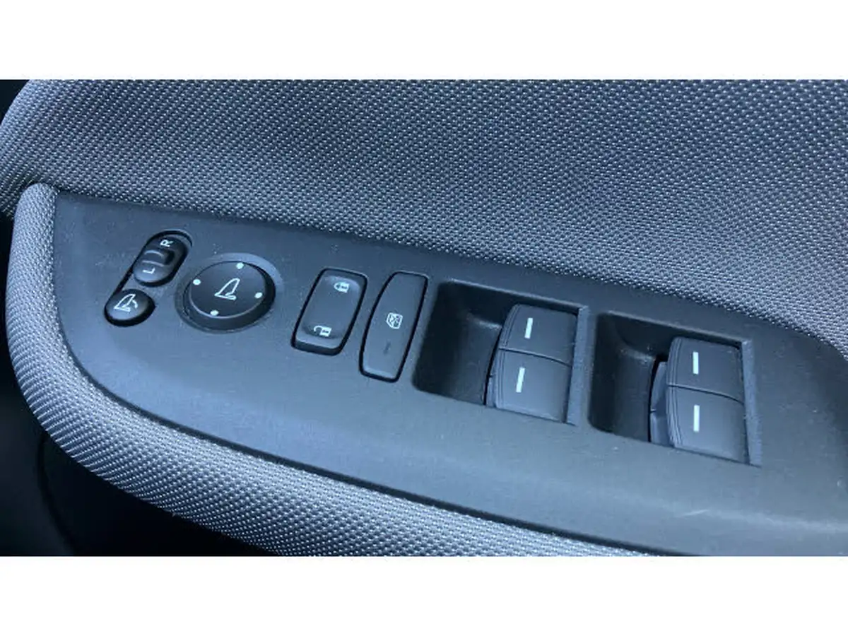 2020-honda-jazz-15-i-mmd-crosstar-ex-big-28