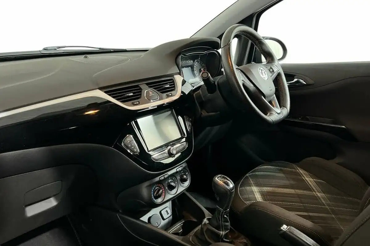 2018-vauxhall-corsa-14i-limited-edition-90ps-ecoflex-3d-big-10