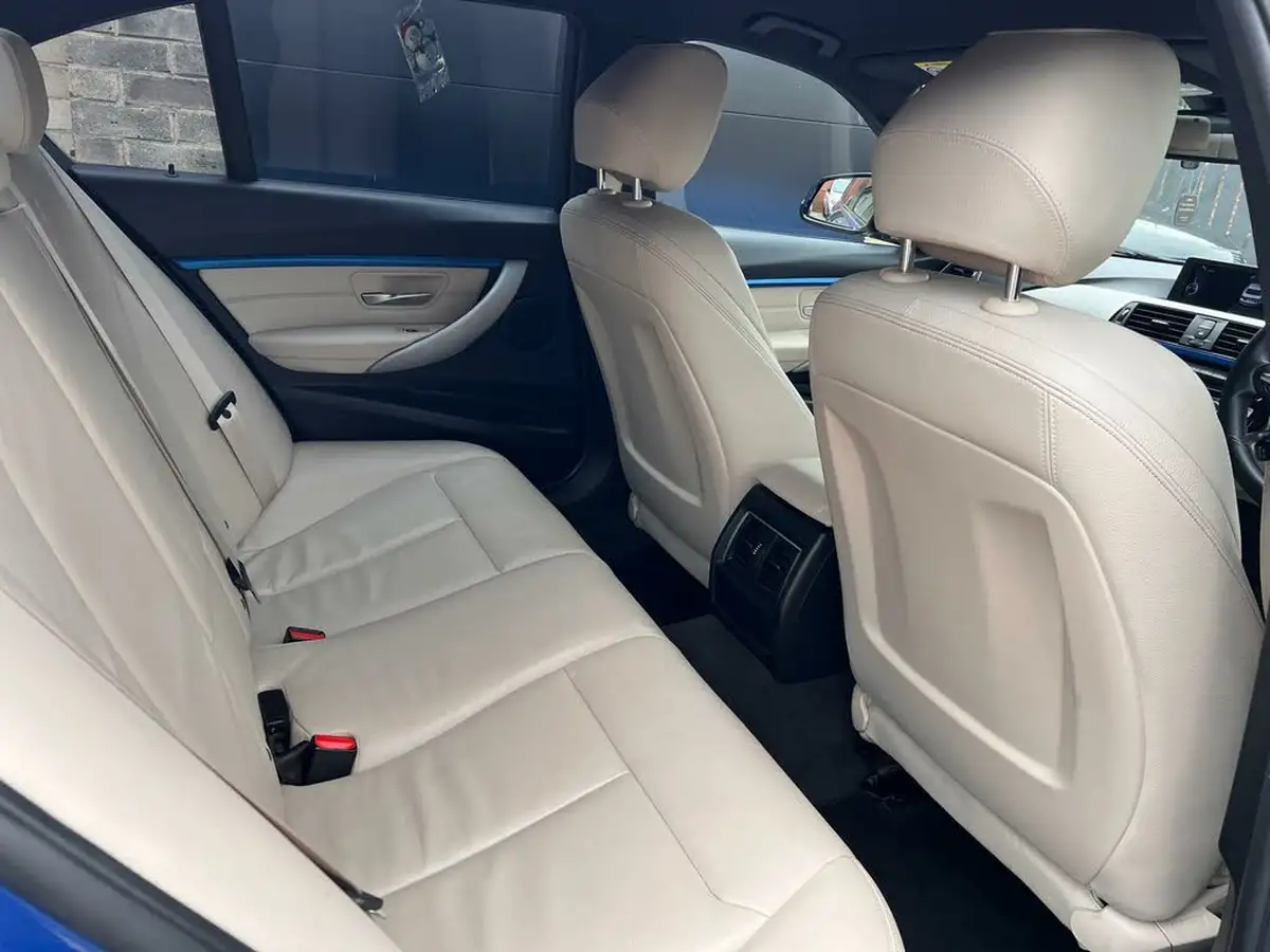 2016-bmw-3-series-30td-335d-xdrive-m-sport-saloon-4d-big-26