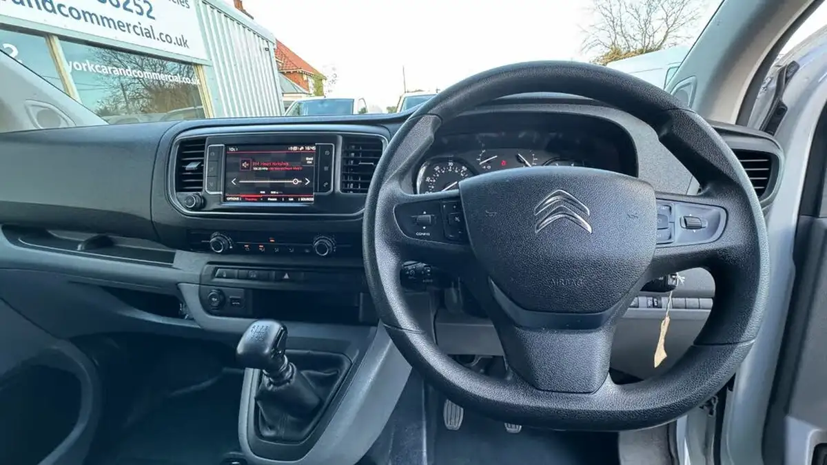 2022-citroen-dispatch-15bluehdi-enterprise-pro-m-1000-big-34