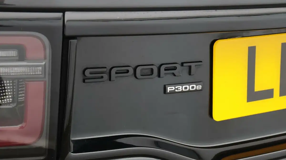 2021-land-rover-discovery-sport-15-p300e-urban-edition-big-22