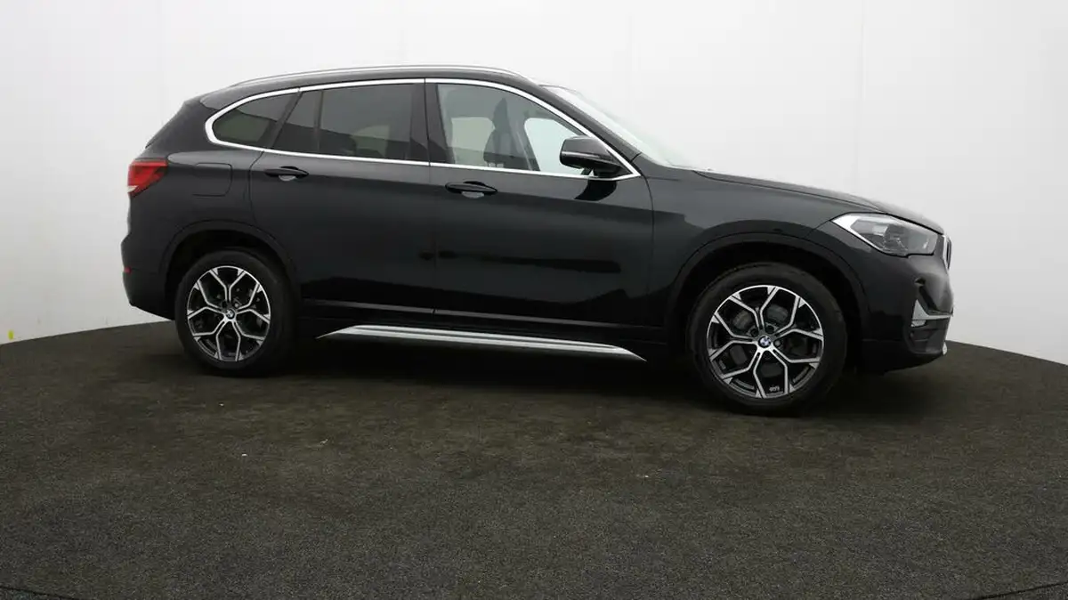 2021-bmw-x1-20-xdrive20i-xline-big-39