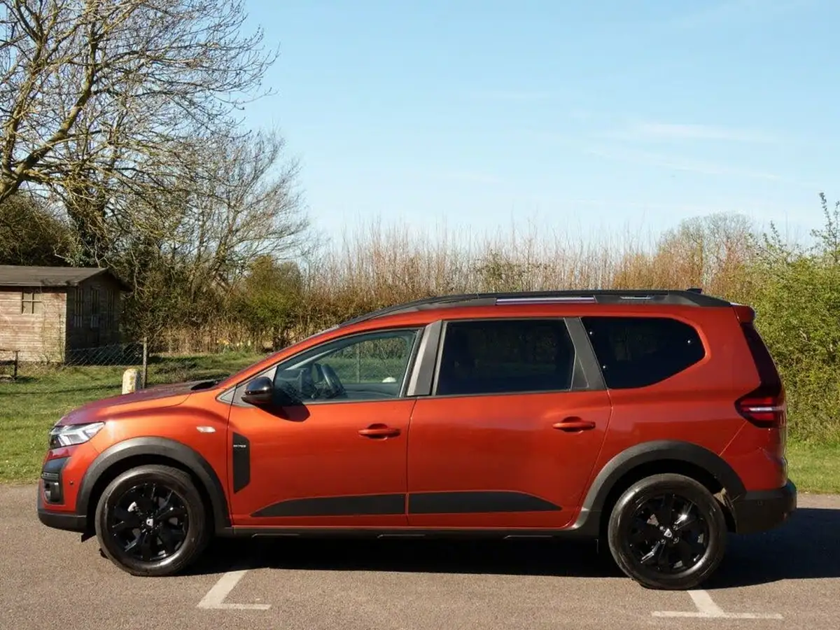 2022-dacia-jogger-10-tce-extreme-se-big-6