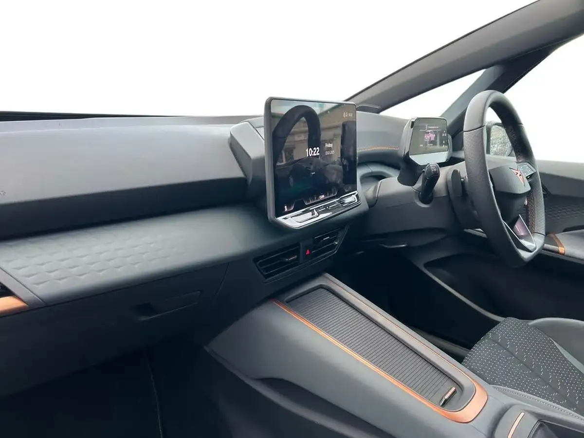 2024-cupra-born-e-vz-big-5