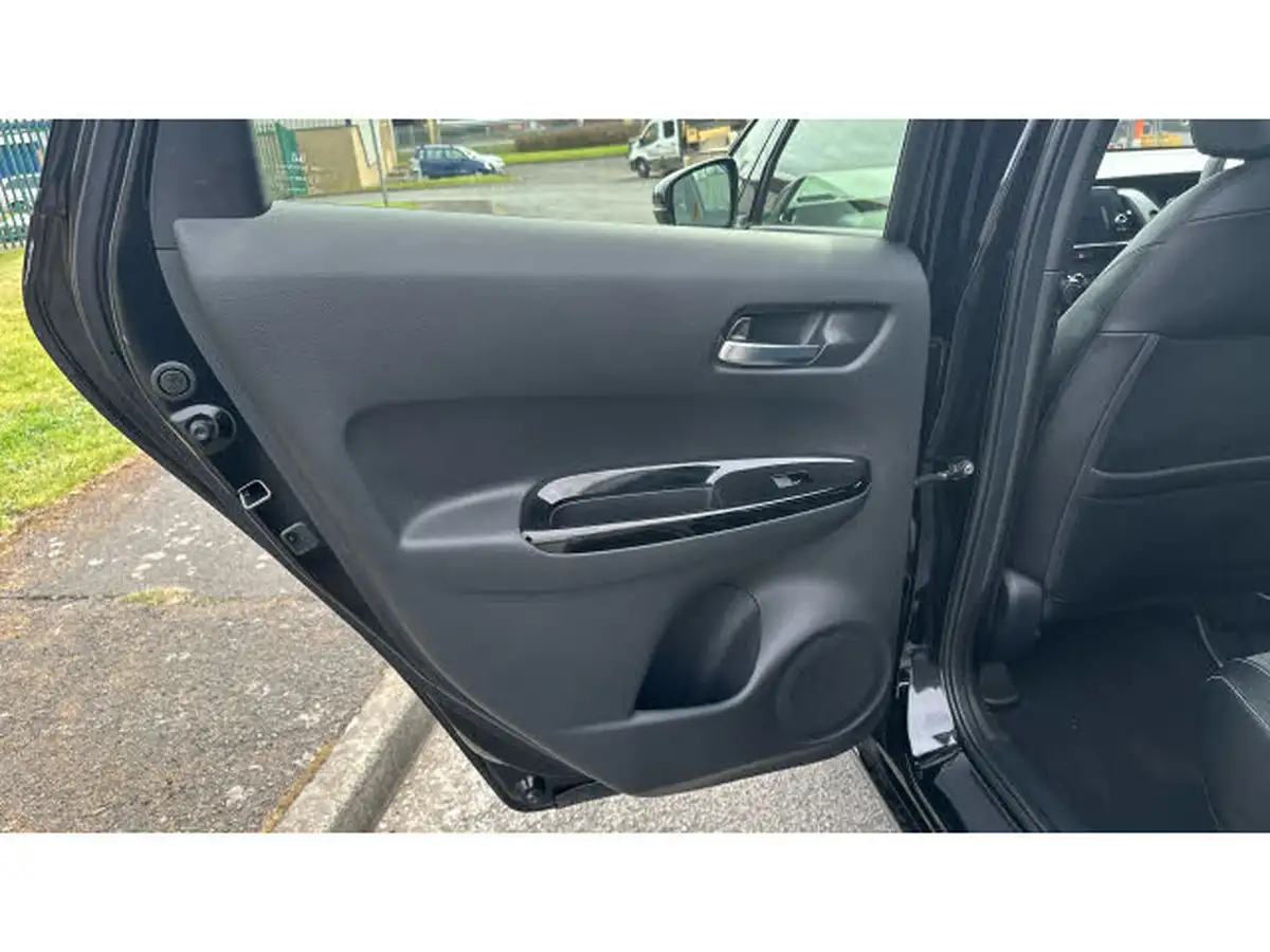 2021-honda-jazz-15-i-mmd-sr-109ps-big-26