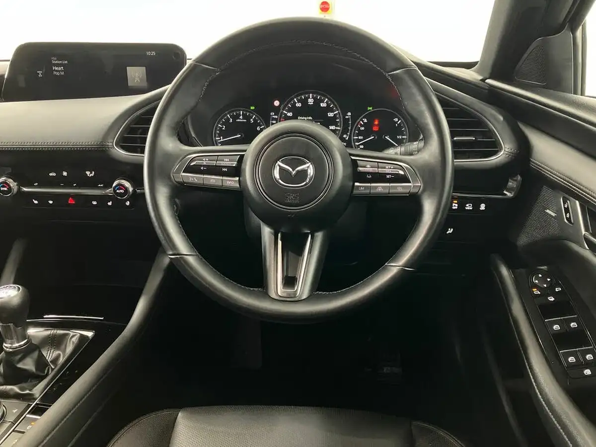 2022-mazda-mazda3-20-gt-sport-tech-122ps-hatchback-5d-big-16