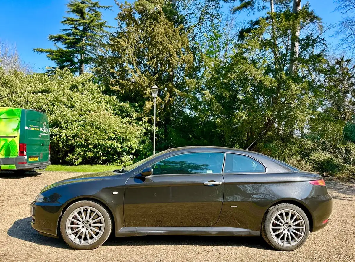 2004-alfa-romeo-gt-32-big-7