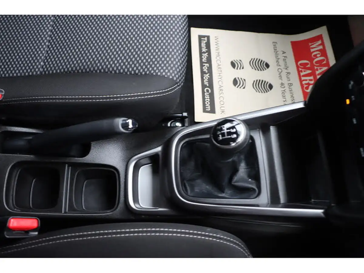 2019-suzuki-vitara-10-boosterjet-sz4-big-39