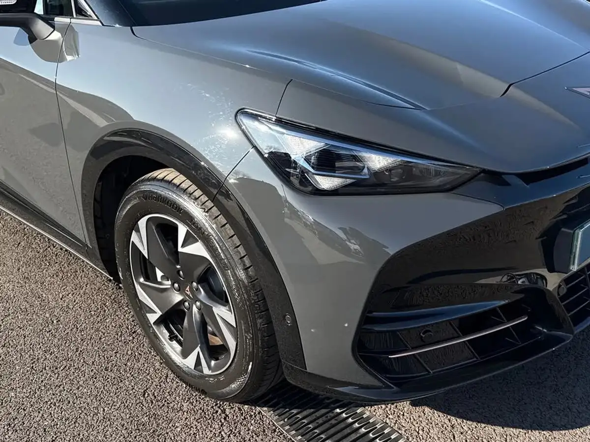2024-cupra-tavascan-e-v1-winter-pack-big-15