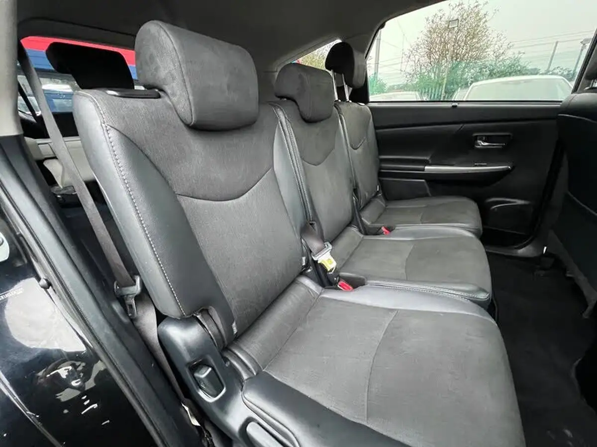 2019-toyota-prius-18-vvt-i-excel-big-27