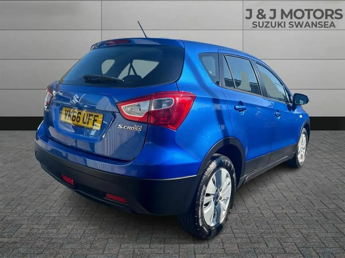 2016-suzuki-s-cross-16-sz3-big-6