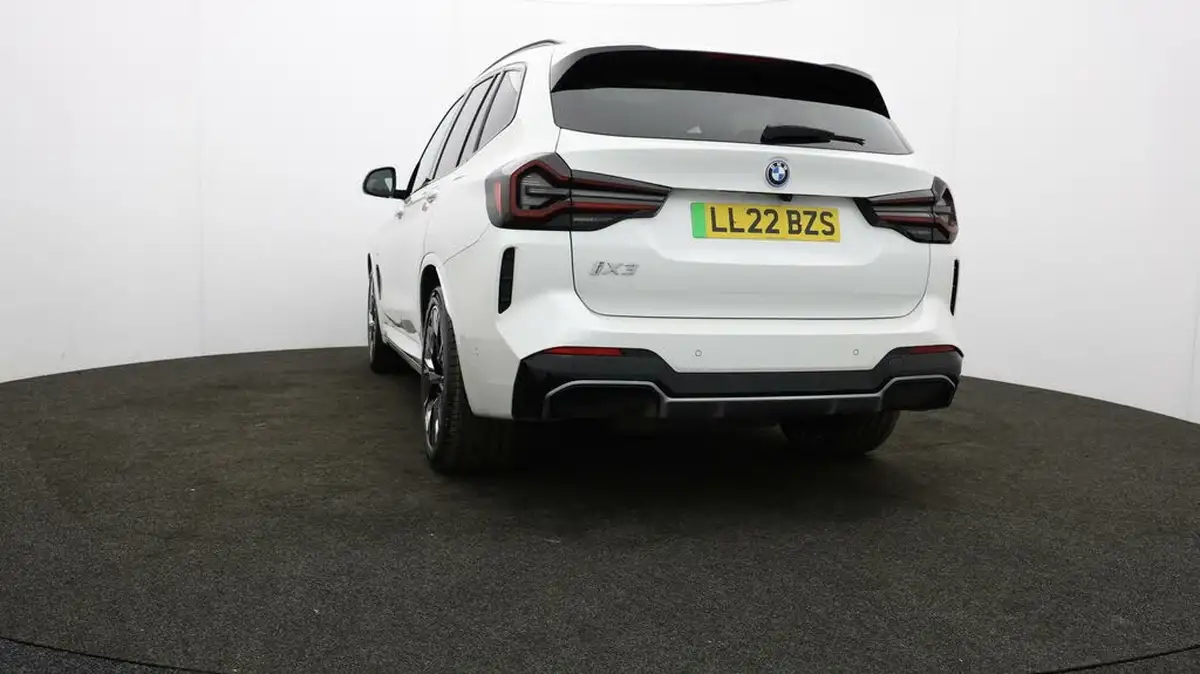 2022-bmw-ix3-e-m-sport-pro-big-74