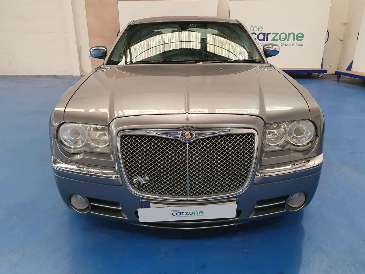 2007-chrysler-300c-30td-saloon-4d-big-7