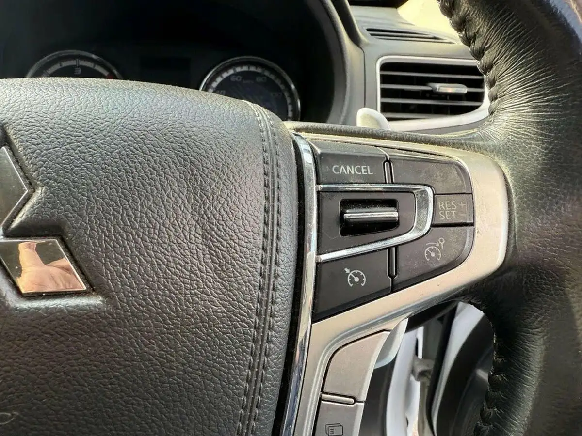 2020-mitsubishi-l200-22di-d-warrior-auto-big-35