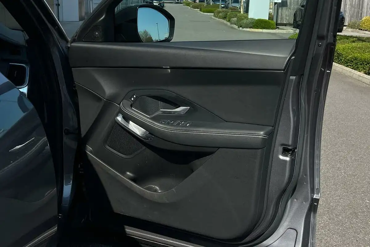 2022-jaguar-e-pace-20-d165-r-dynamic-s-awd-mhev-auto-big-49