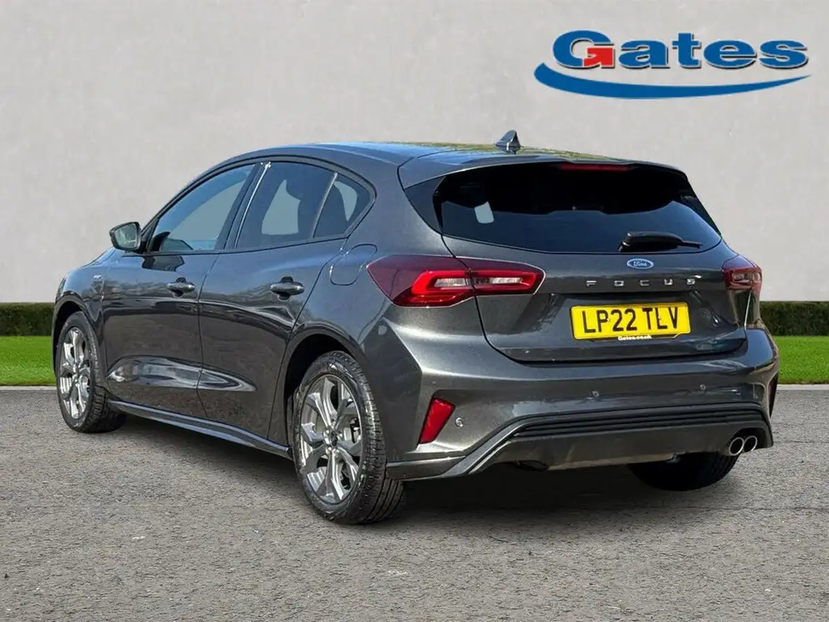 2022-ford-focus-10t-st-line-125ps-hatchback-big-4