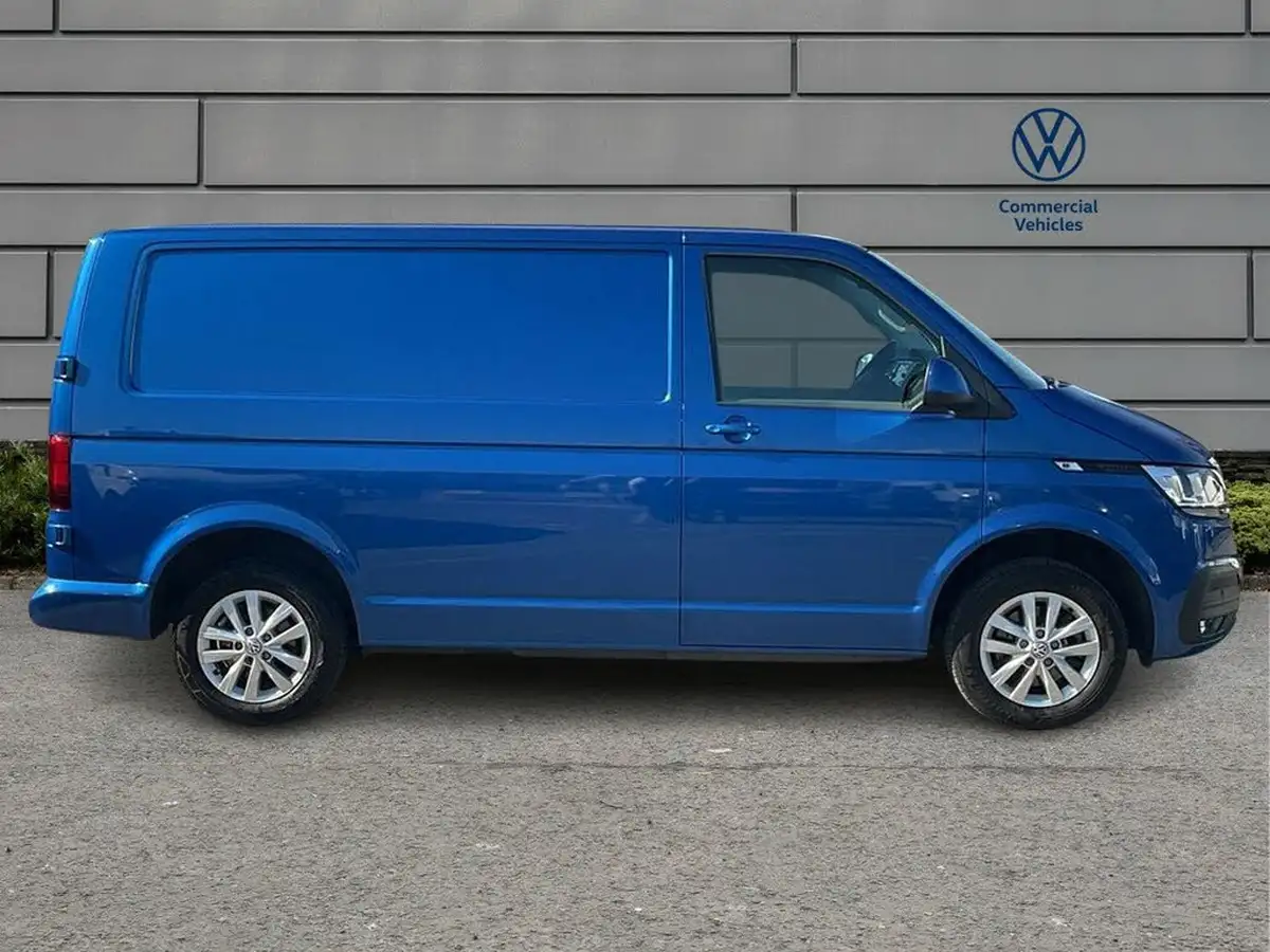 2024-volkswagen-transporter-big-12