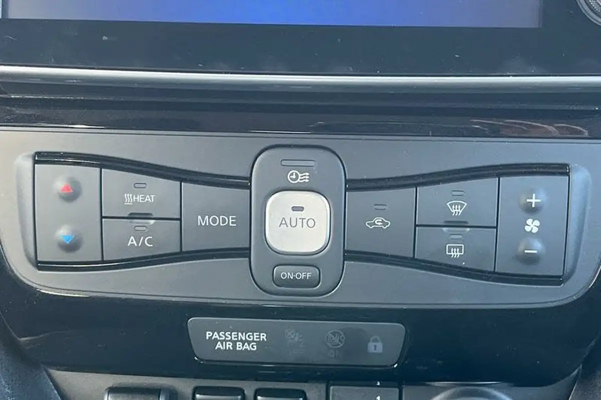 2024-nissan-leaf-e-n-connecta-39kwh-big-37