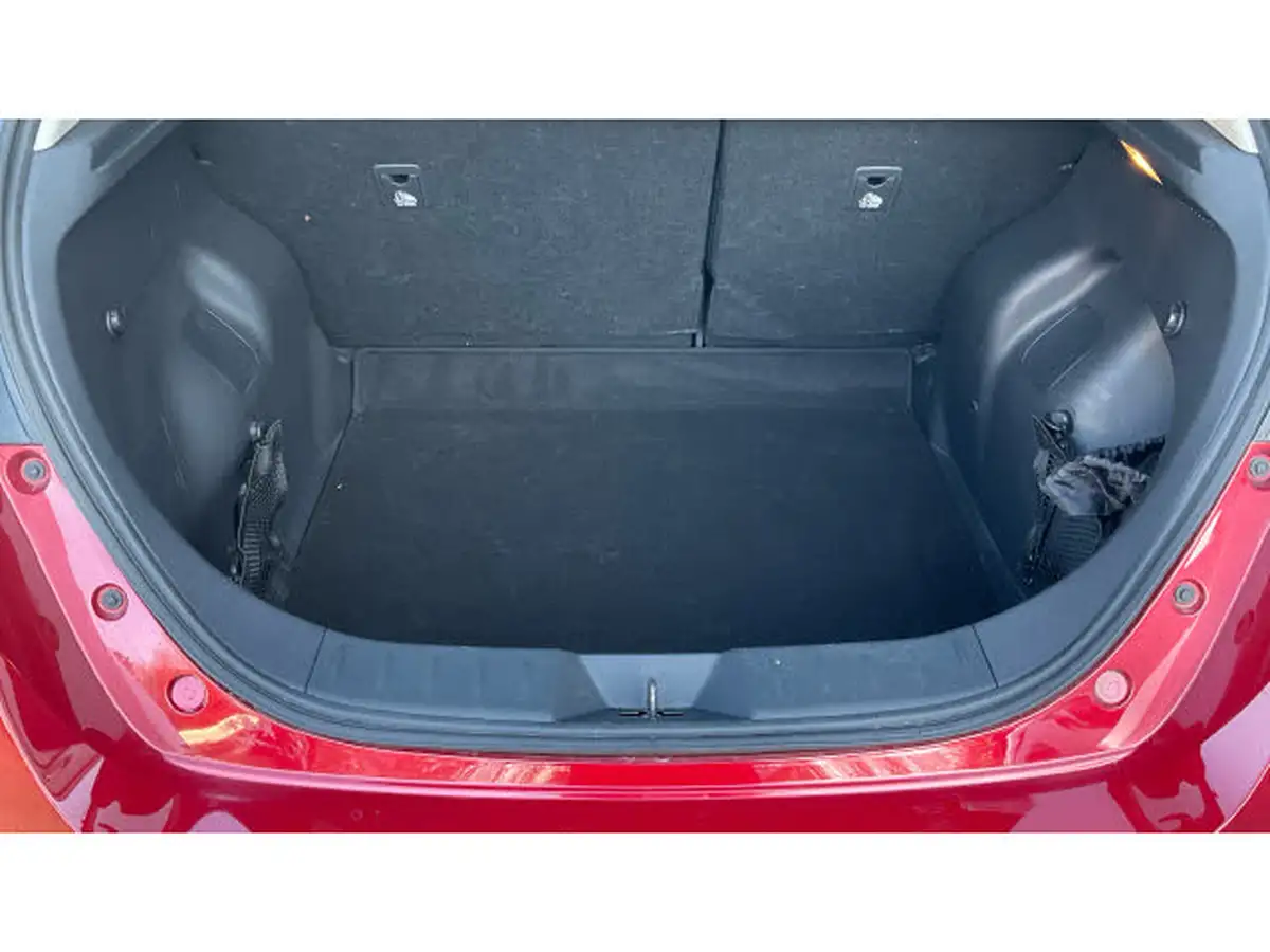 2022-nissan-leaf-e-acenta-big-3