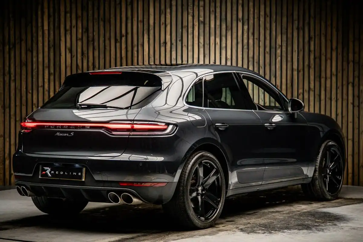 2019-porsche-macan-30-v6-s-big-3