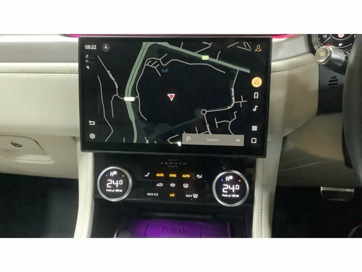 2022-jaguar-f-pace-20-p400e-r-dynamic-se-big-6