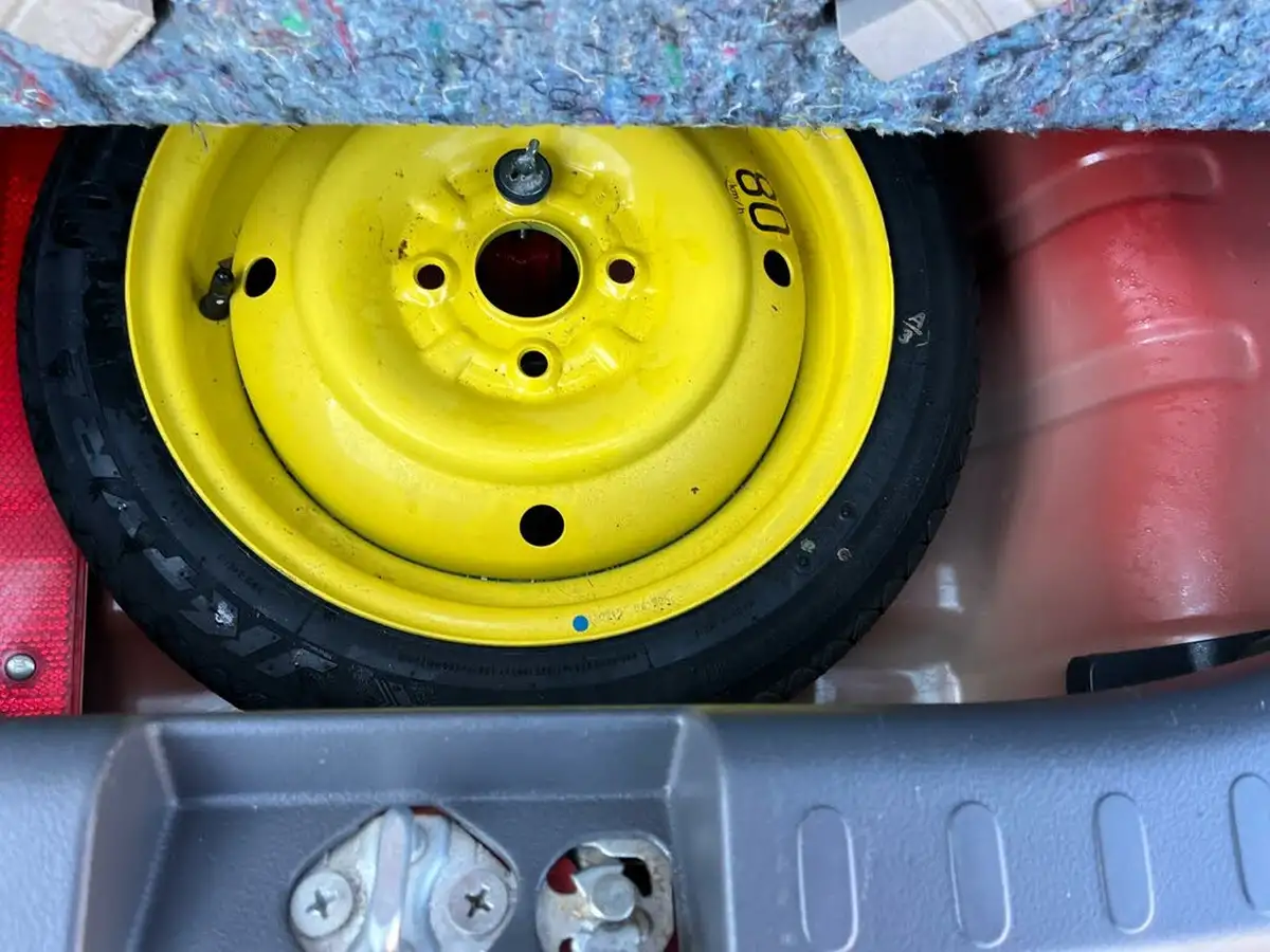 2013-suzuki-alto-10-sz4-auto-big-48