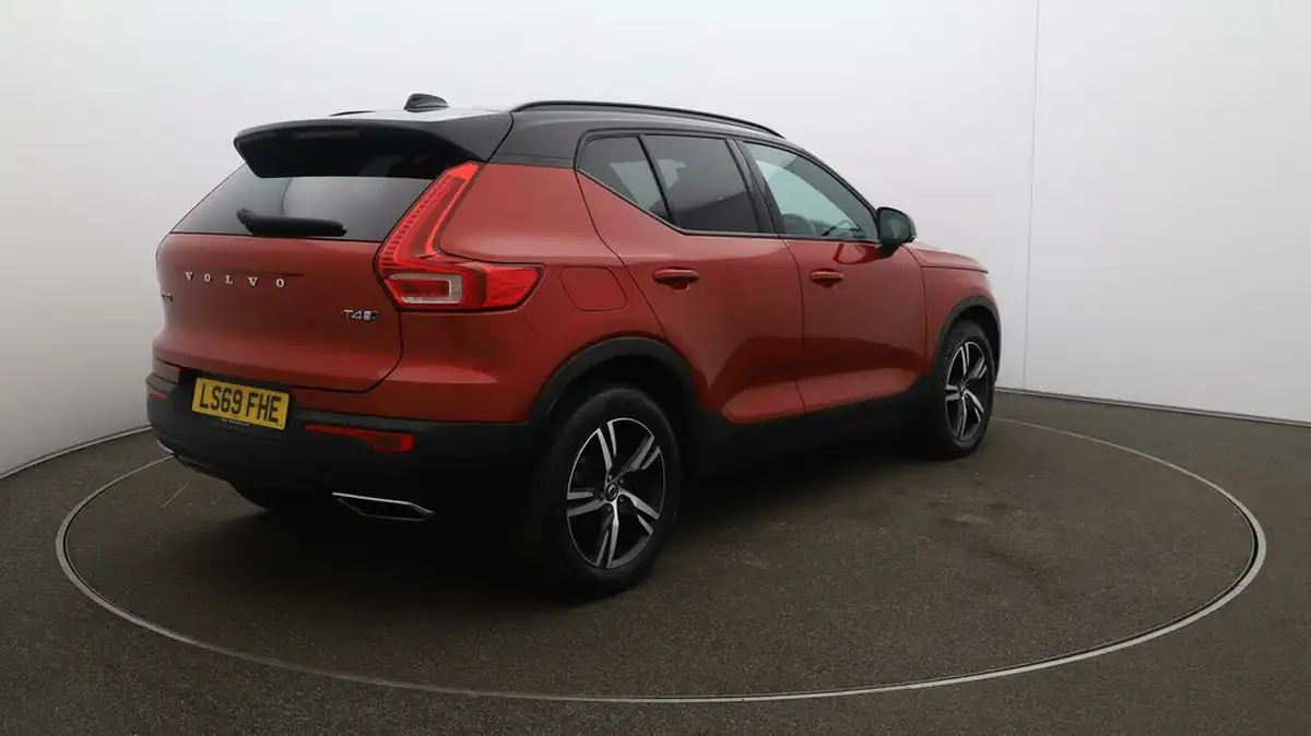 2019-volvo-xc40-20-t4-r-design-awd-big-52