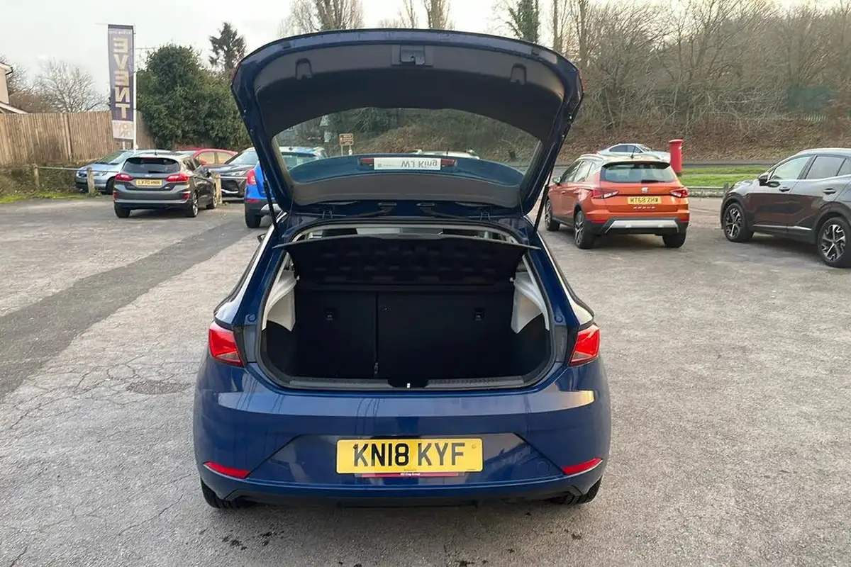 2018-seat-leon-10-tsi-se-technology-hatchback-big-11