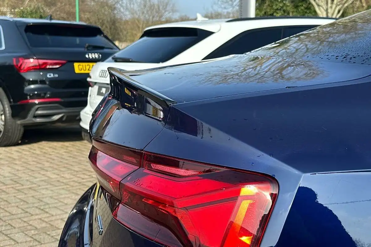 2022-audi-a5-20-45-tfsi-black-edition-coupe-2d-big-22