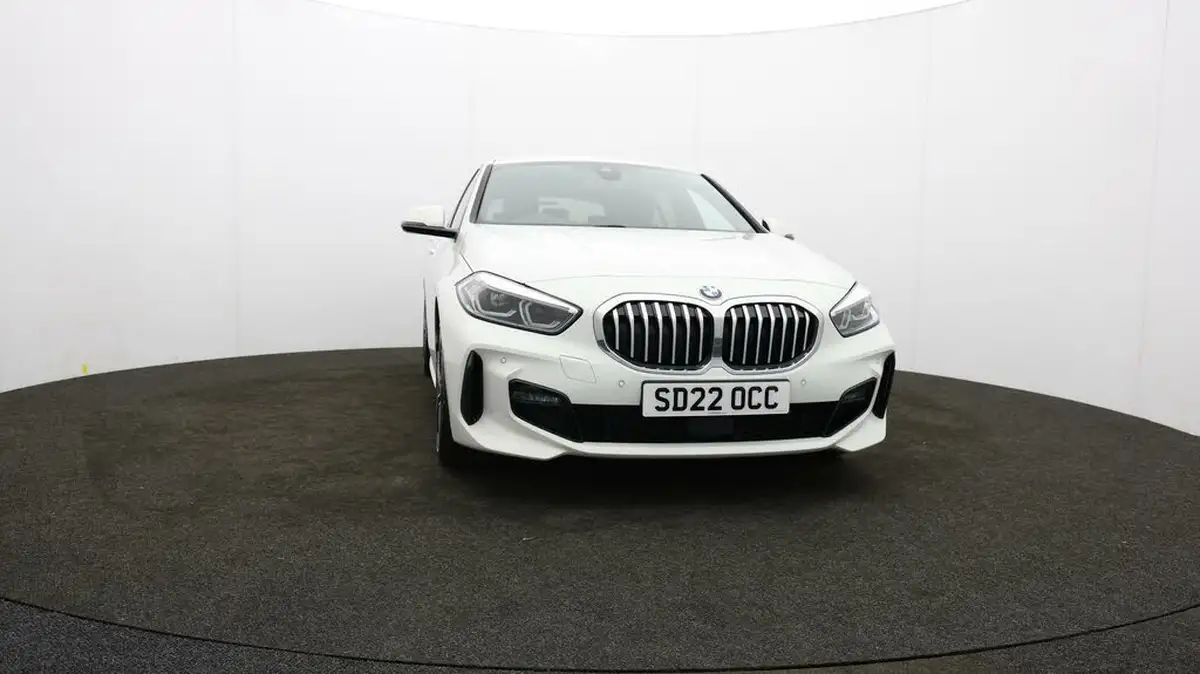 2022-bmw-1-series-15-118i-m-sport-lcp-big-50