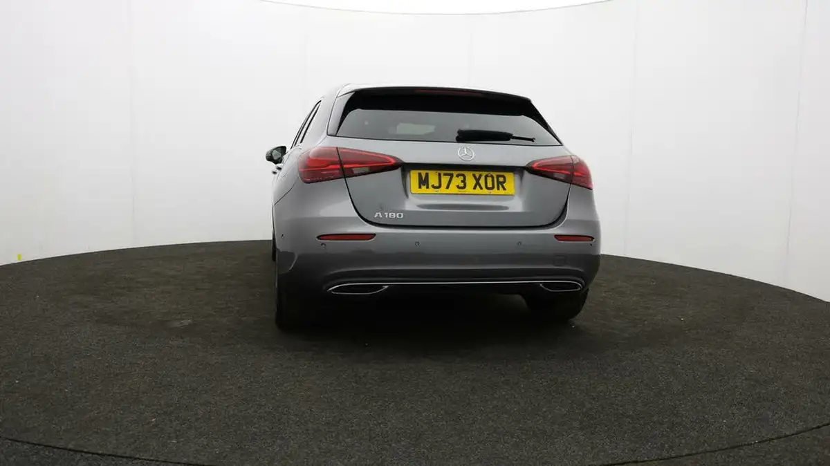 2023-mercedes-benz-a-class-big-40