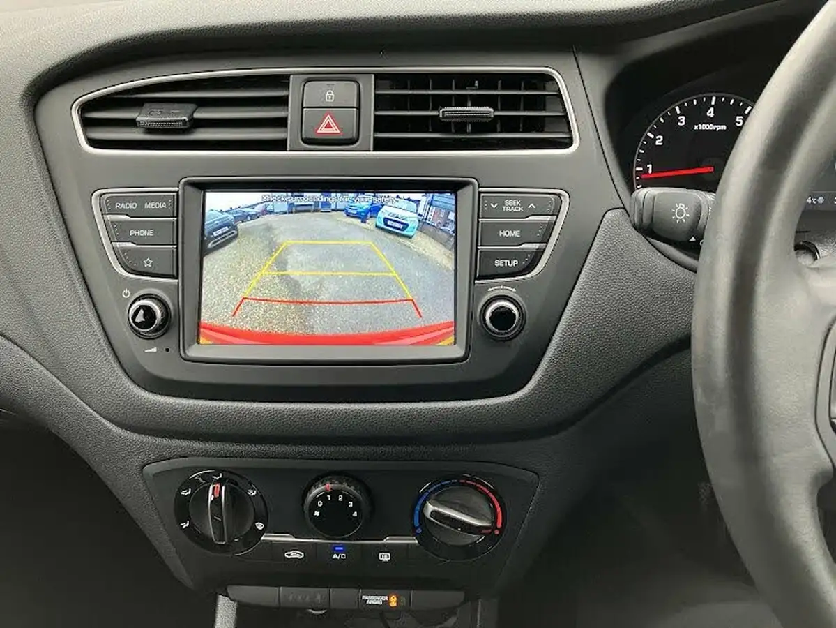 2019-hyundai-i20-12-se-mpi-hatchback-5d-big-15