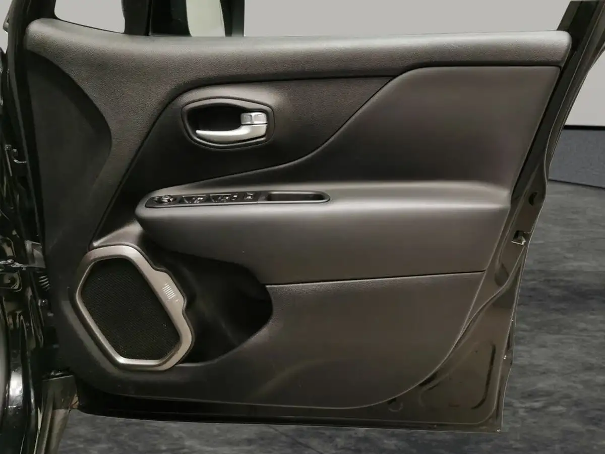 2023-jeep-renegade-13-gse-limited-big-29