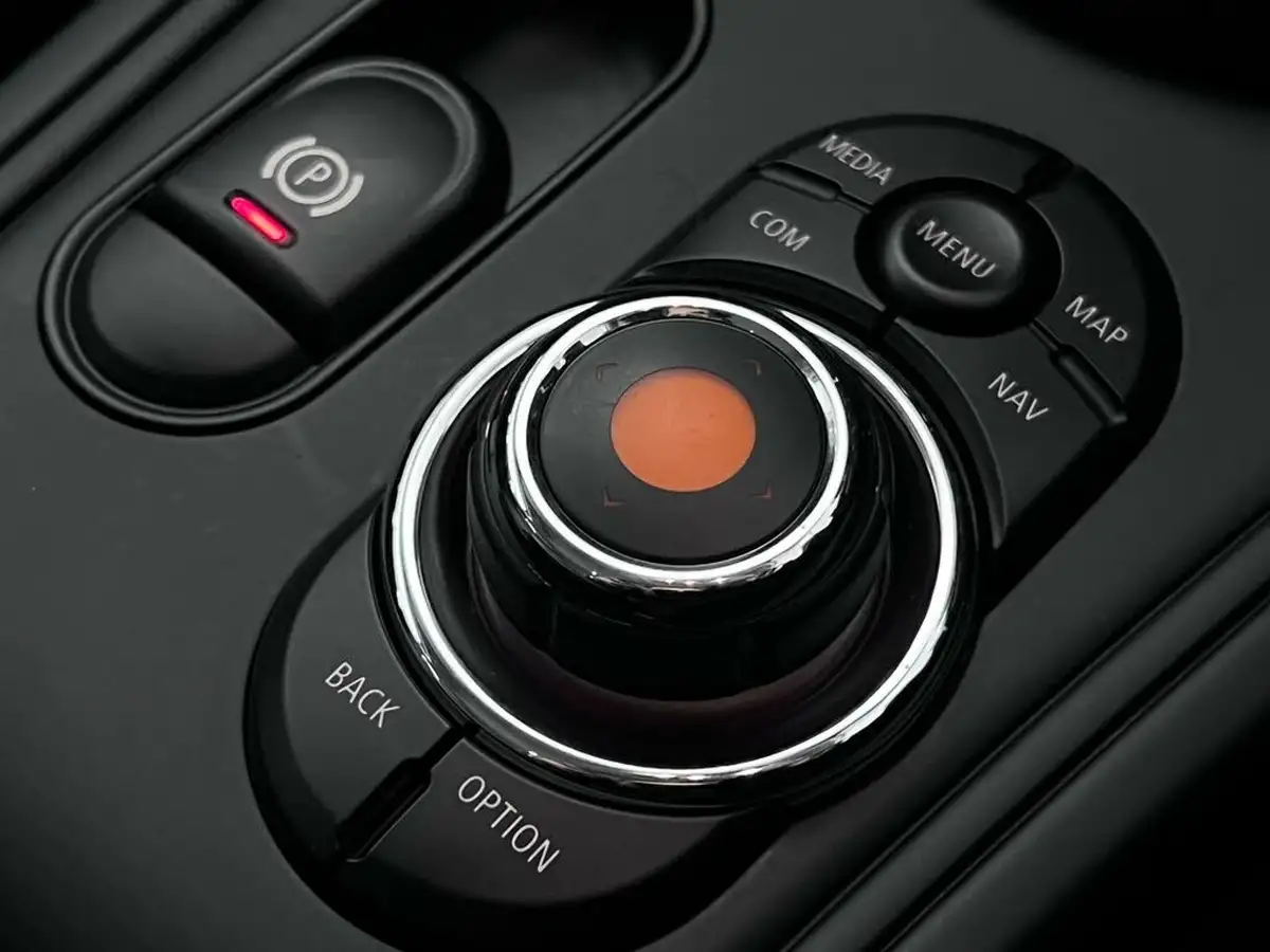 2018-mini-countryman-15-cooper-ss-auto-big-36
