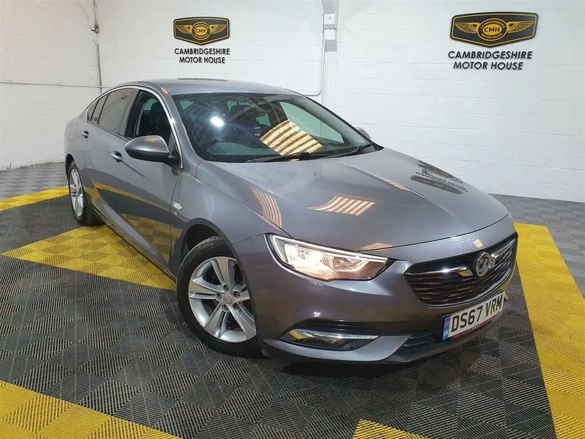 2017-vauxhall-insignia-grand-sport-16td-sri-nav-136ps-ecotec-big-0