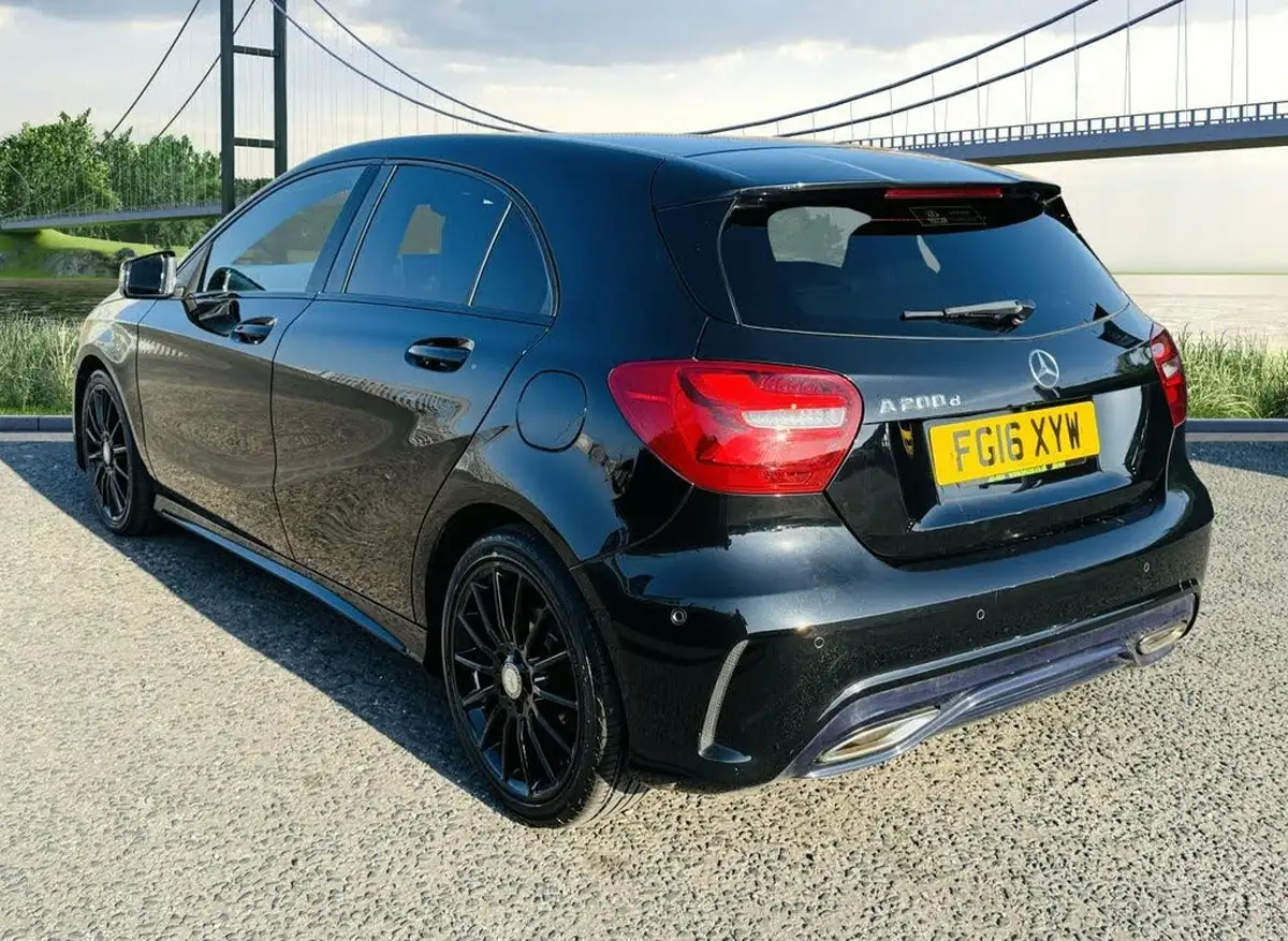 2016-mercedes-benz-a-class-21d-a200d-amg-line-136ps-premiumss-7g-dct-big-7