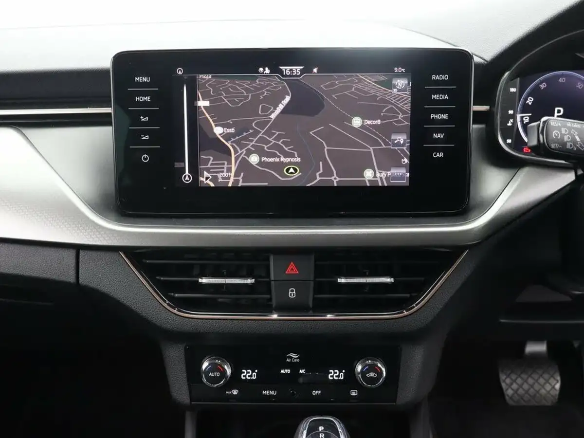 2022-skoda-kamiq-10-tsi-se-l-dsg-big-18