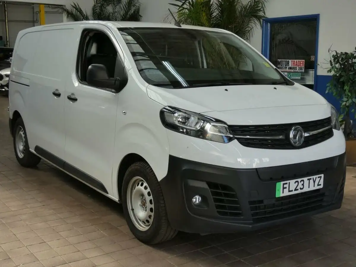 2023-vauxhall-vivaro-e-3100-75kwh-l1h1-prime-panel-van-big-0