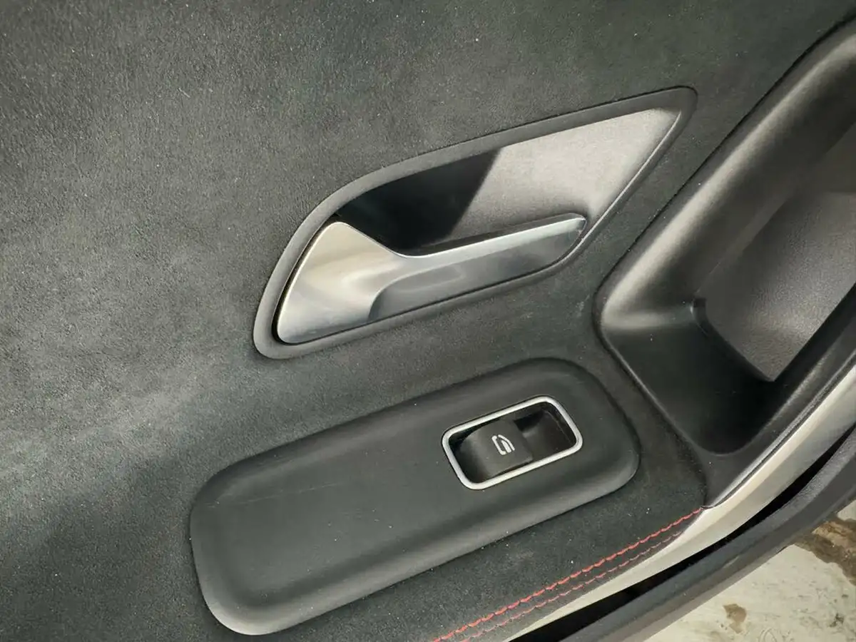 2021-mercedes-benz-a-class-15d-a180d-amg-line-executive-hatchback-5d-7g-dct-big-10