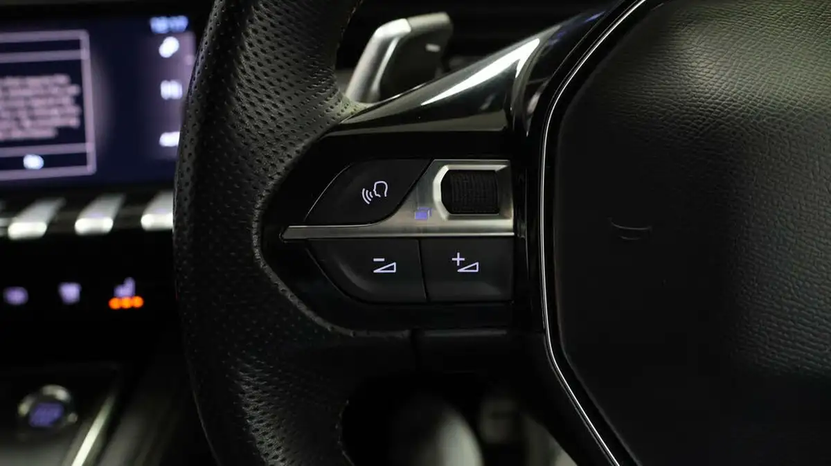 2019-peugeot-508-sw-16-puretech-first-edition-big-22