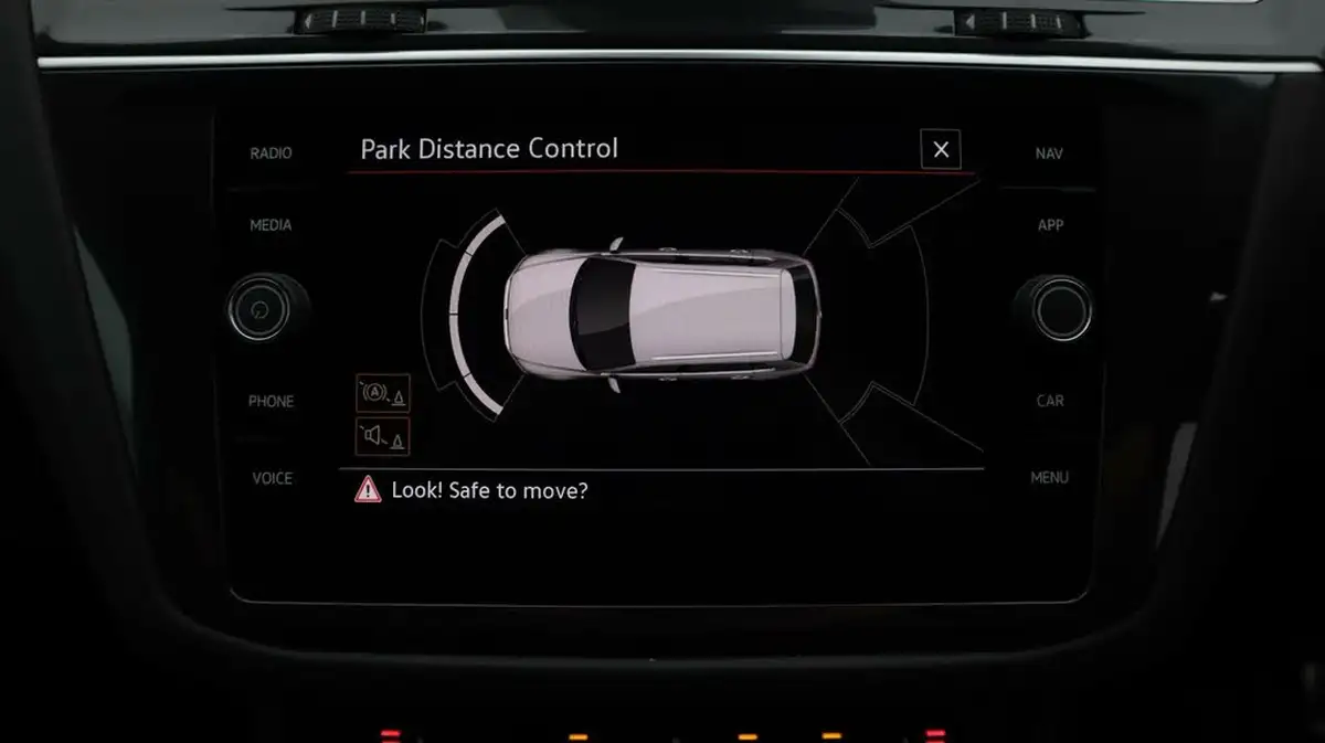2021-volkswagen-tiguan-15-tsi-r-line-big-26