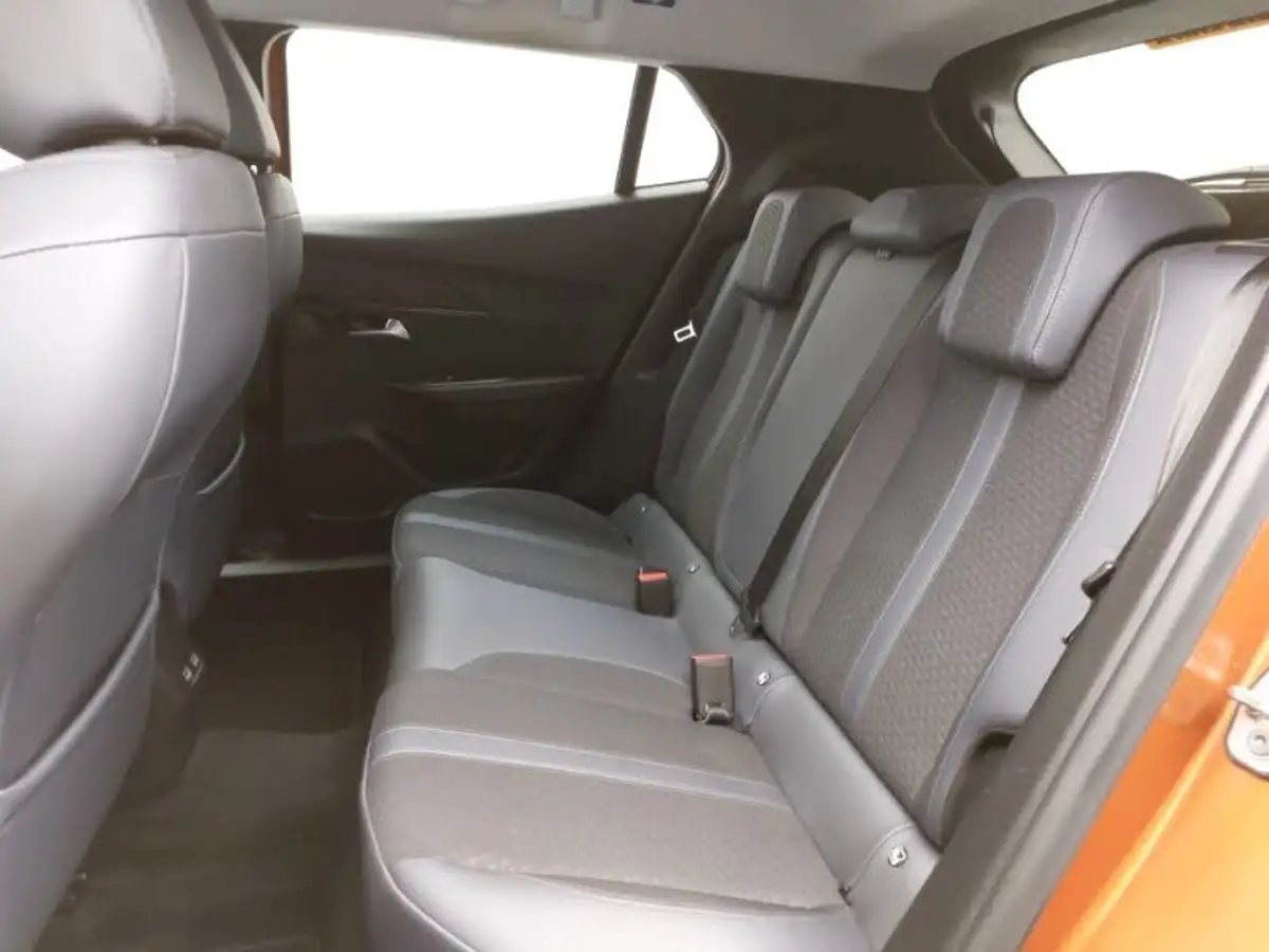 2021-peugeot-2008-suv-12-puretech-allure-premium-130bhp-big-5