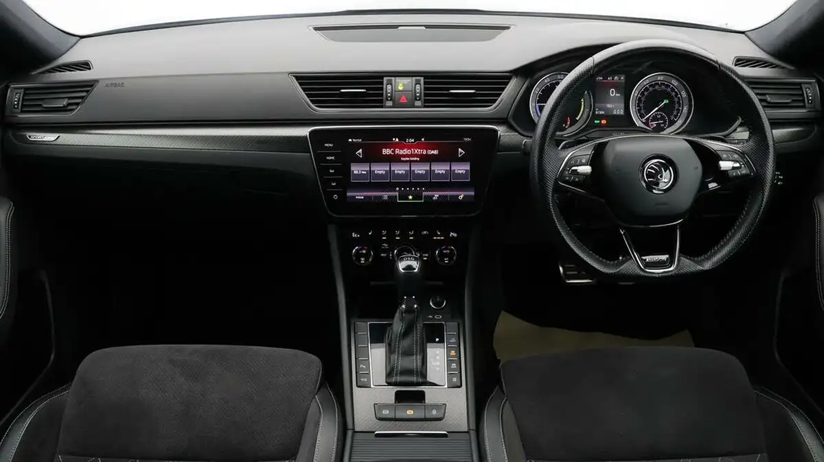 2020-skoda-superb-14-tsi-sportline-plus-hatchback-big-12