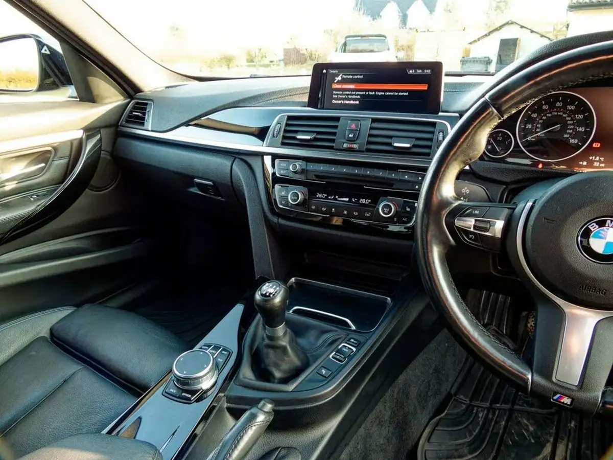 2018-bmw-3-series-20-320i-xdrive-m-sport-saloon-4d-big-34