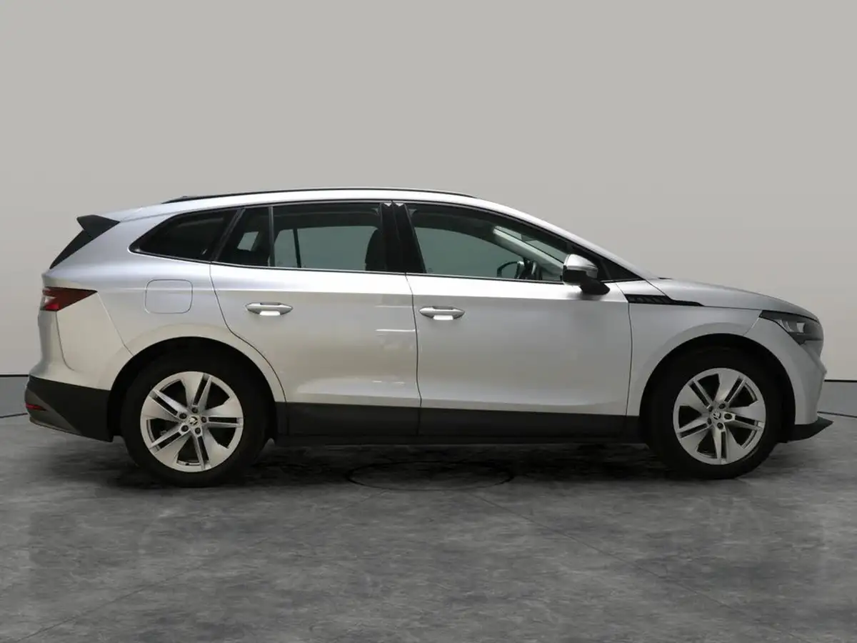 2022-skoda-enyaq-e-60-big-11
